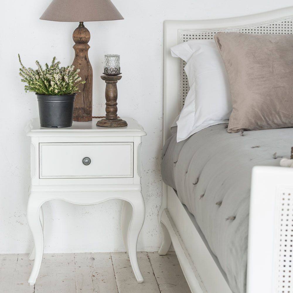 Bedside Chests/Tables