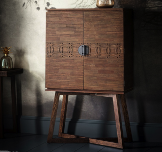 Walnut/Dark Wood