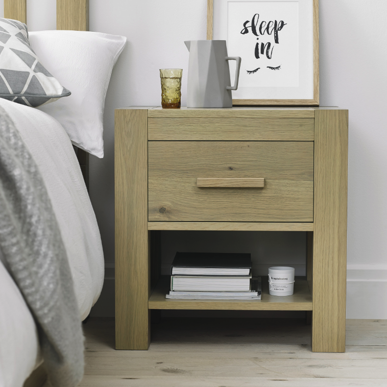 Bedside Chests/Tables