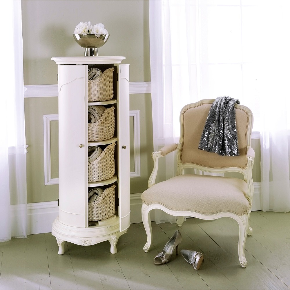 Ivory sales bedroom set