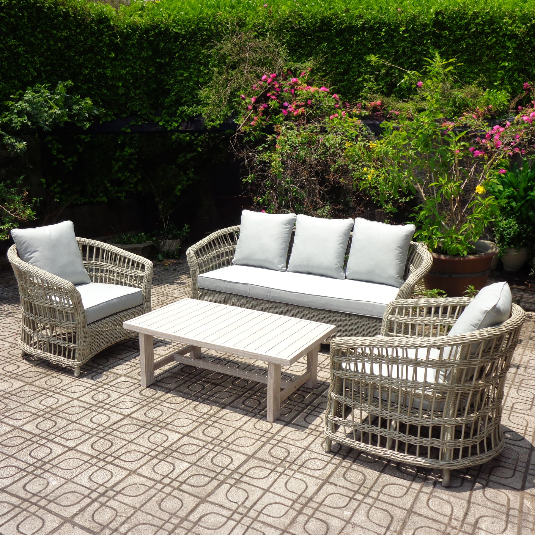 Palma Collection Outdoor Set by Hill Interiors | Style Our Home  