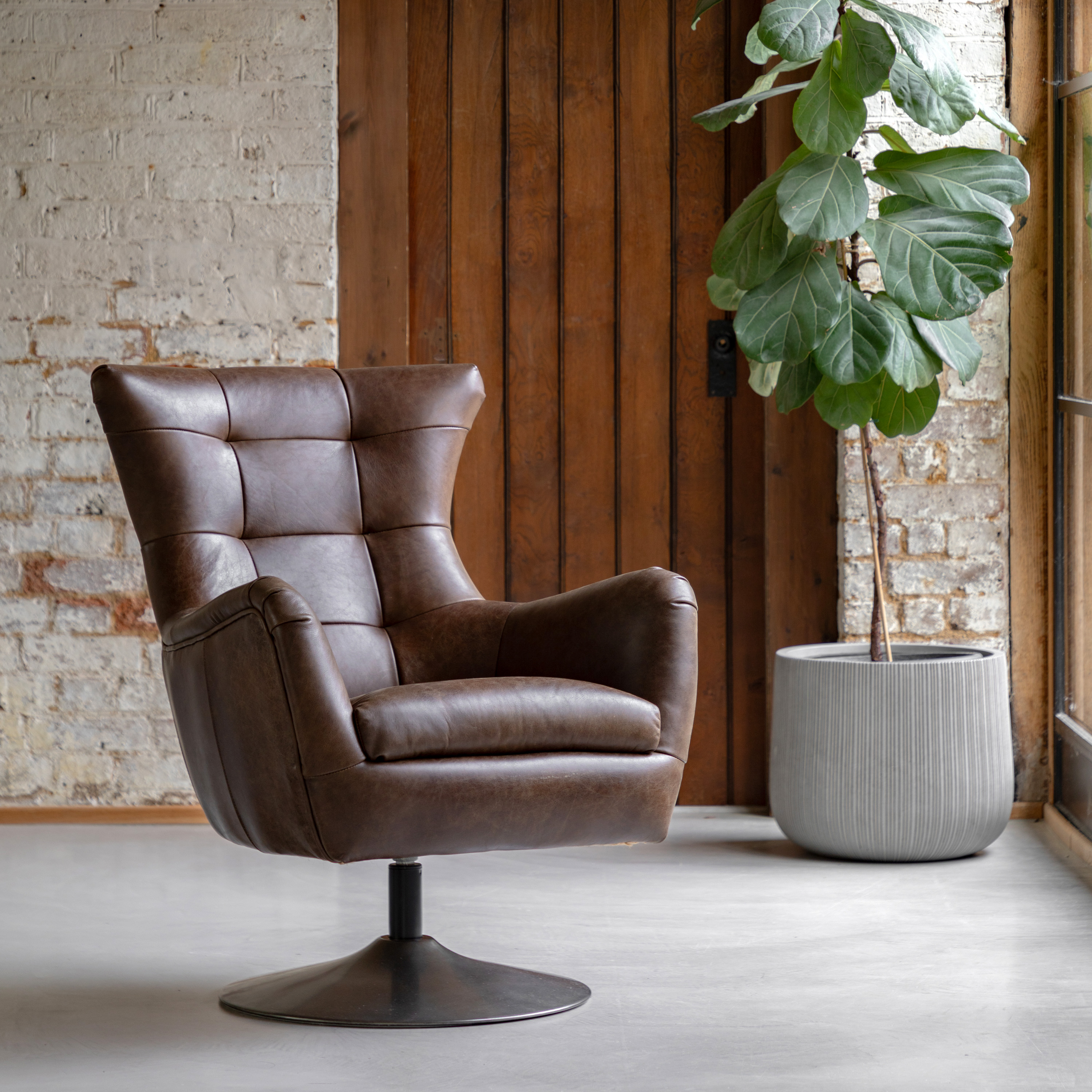 Bristaro Swivel Chair Brown Leather by Gallery Living | Style Our Home