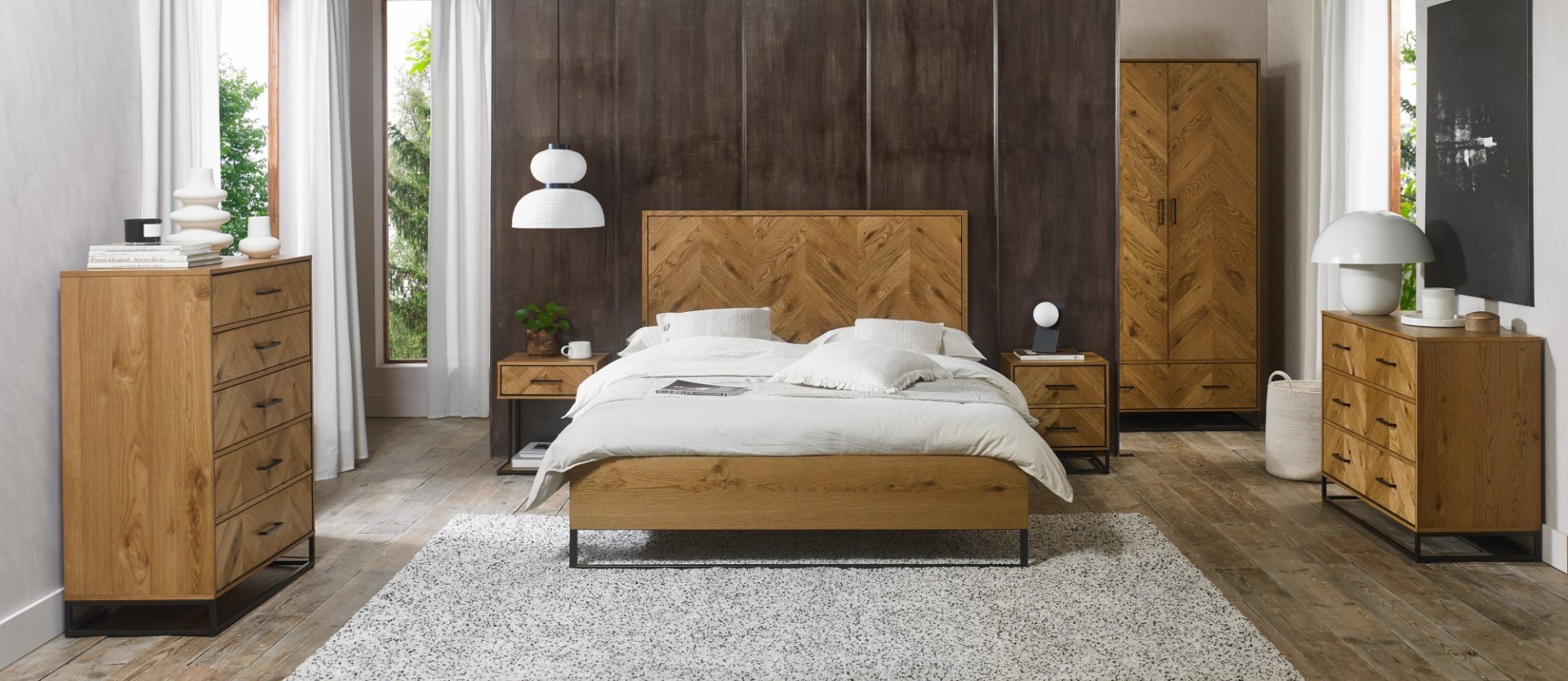 Riva Rustic Oak Panel 5' Kingsize Bedstead | Style Our Home