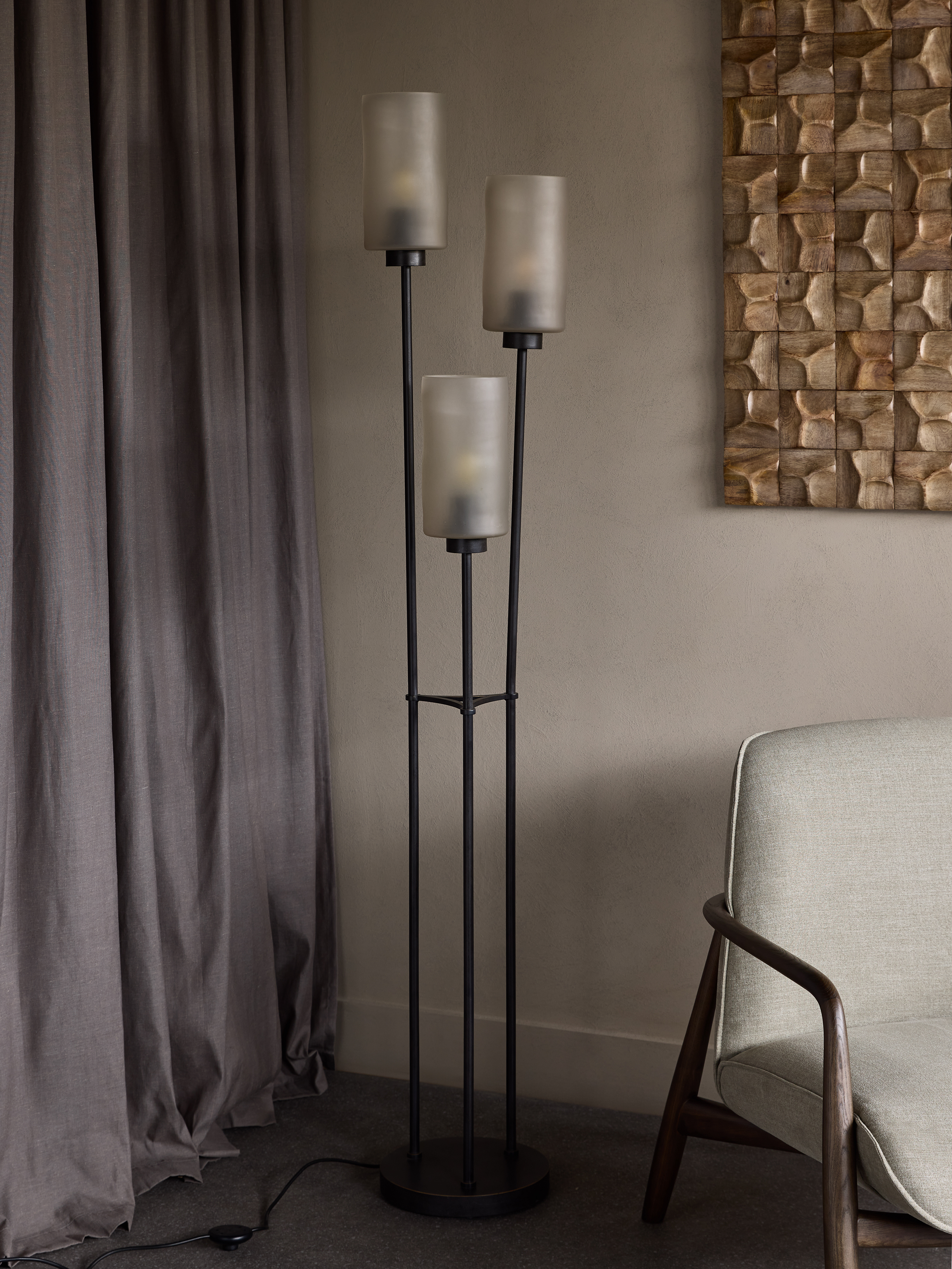 Trivia 3 Light Floor Glass Lamp