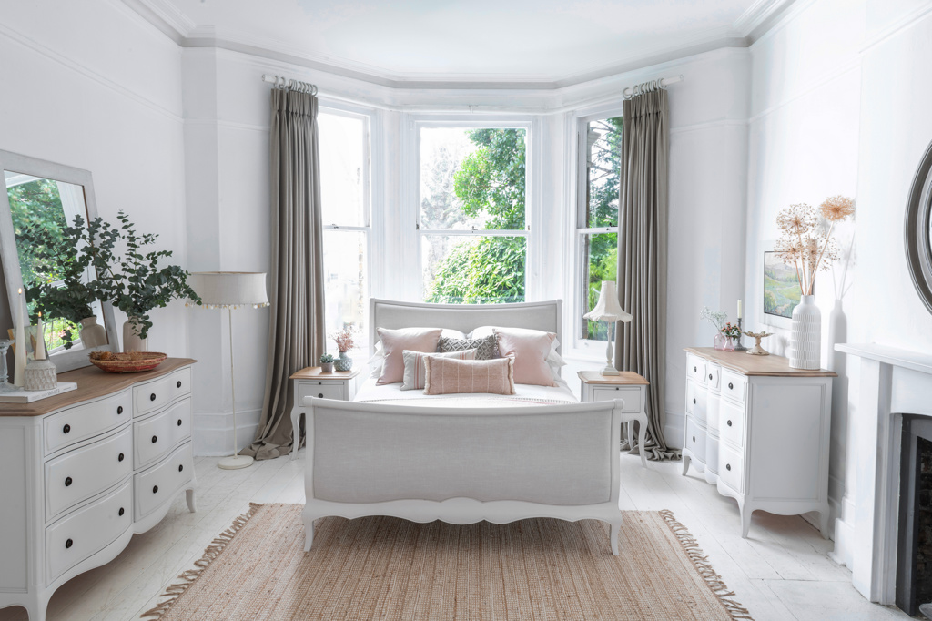 Amelie 135cm High End Bed by Willis & Gambier | Style Our Home  
