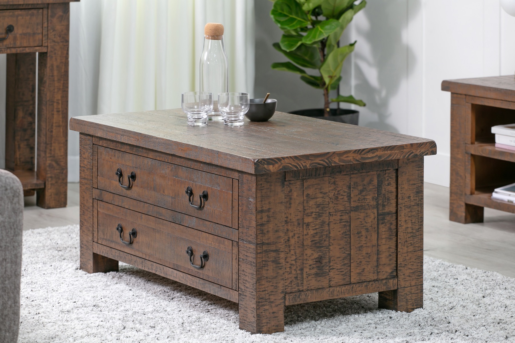 Bradbury Supper Coffee Table