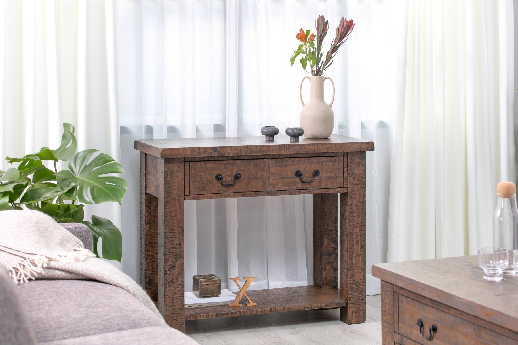 Bradbury Console Table