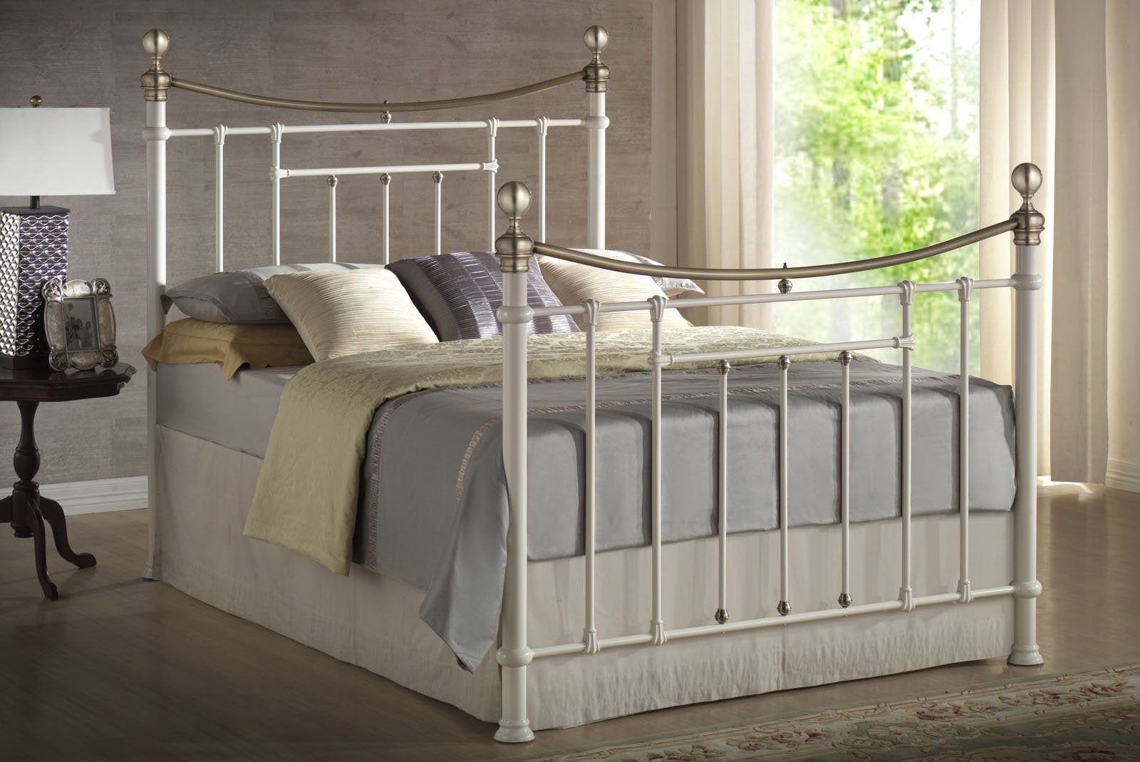 Bronte Cream 4'6 Double Bed