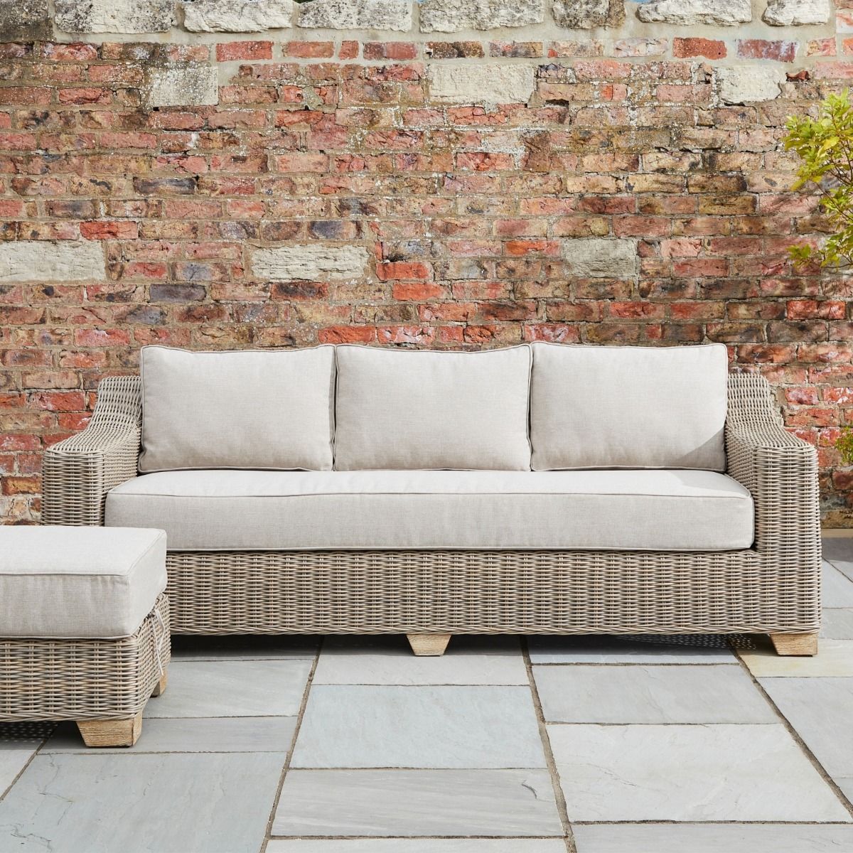 Capri outdoor best sale sofa