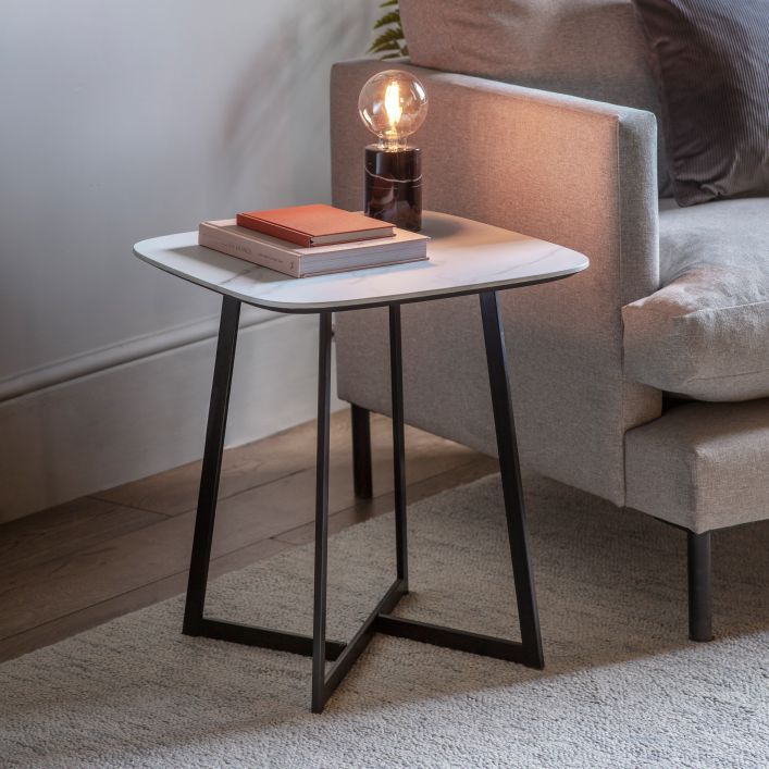 Faux marble store c table