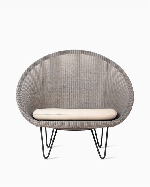 Vincent Sheppard Joe Cocoon Lounge Chair with Black Frame