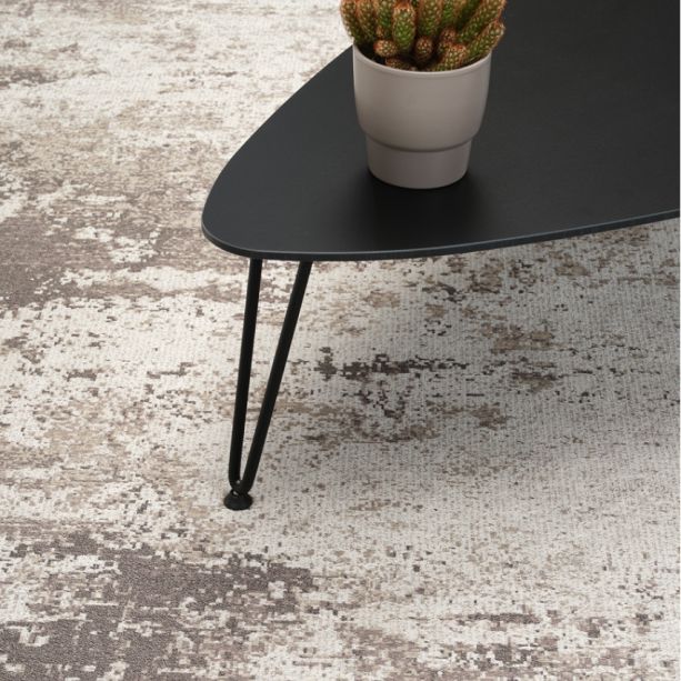 Cliff rug by Vincent Sheppard | Style Our Home