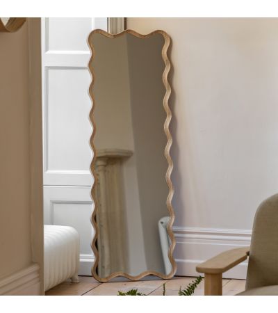 Wiggano Leaner Mirror Oak