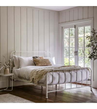 Loughtaro 5' Bedstead Ivory