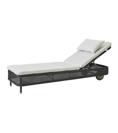 Presley Graphite Sunbed - White Natté by Cane-line | Style Our home