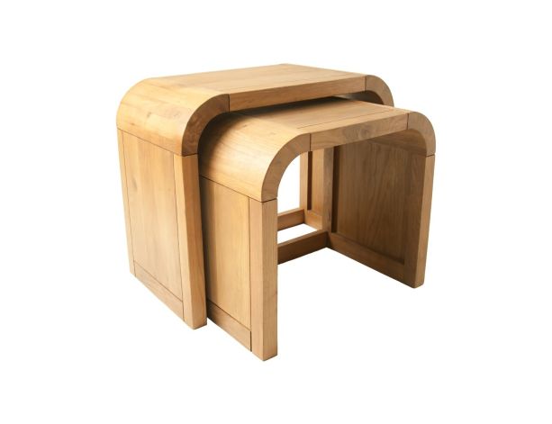 Oak Lounge Petite Nest Of 2 Tables