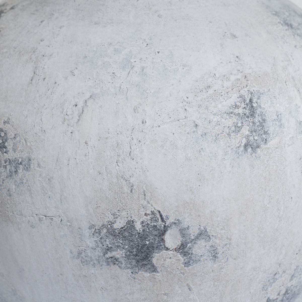 Downton Large Antique White Vase by Hill Interiors | Style Our Home