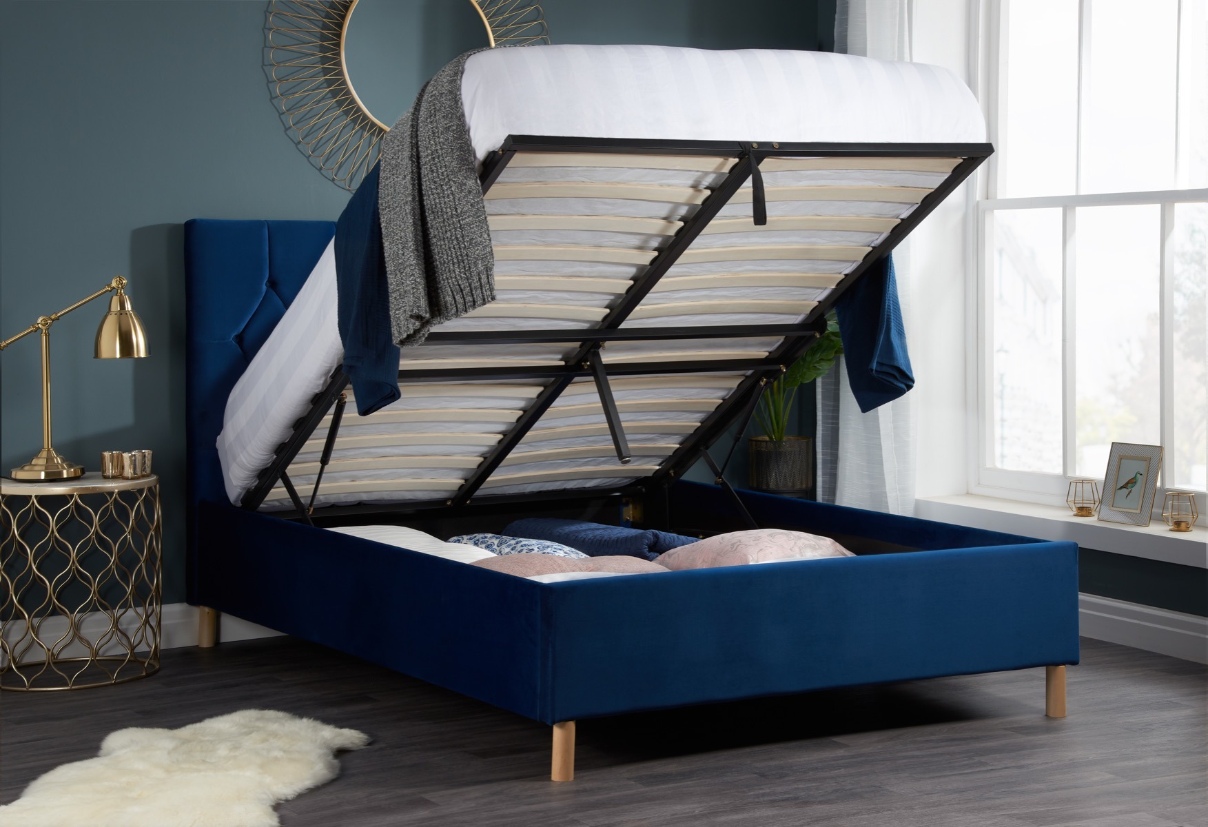 Loxley Blue 5' King Ottoman Bed