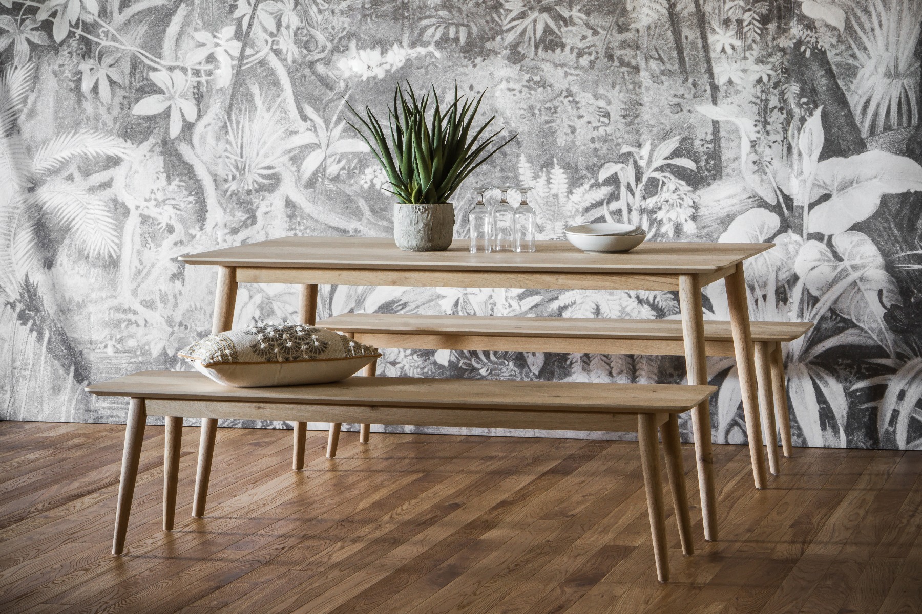 Milano oak cheap dining table