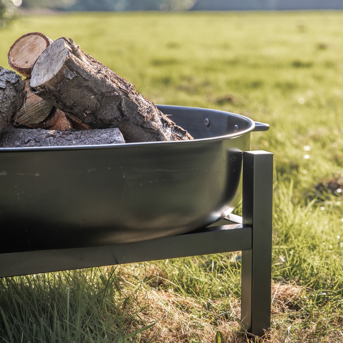 Vasto Firepit by Hudson Living | Style Our Home