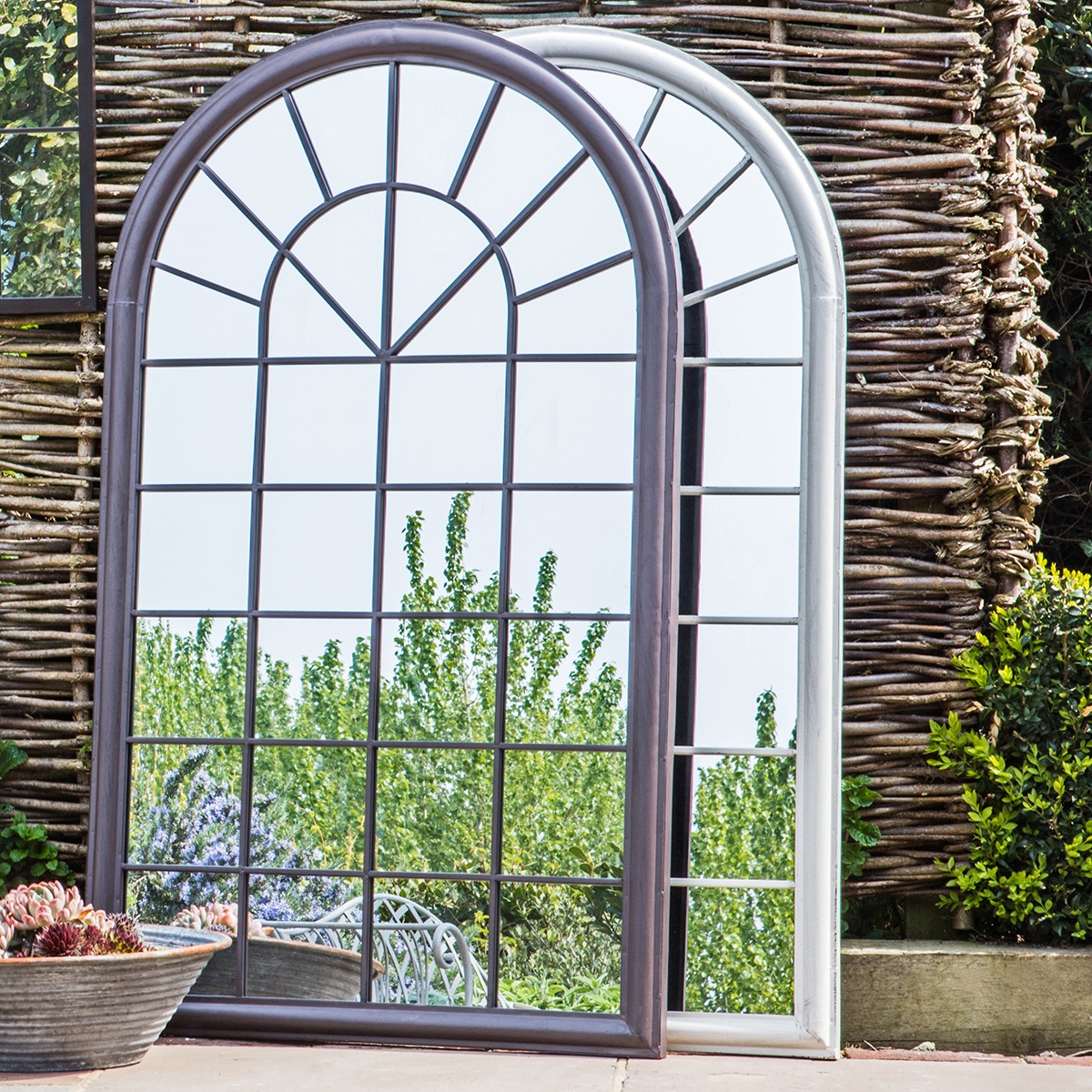 Santas Outdoor Mirror Ember | Style Your Home