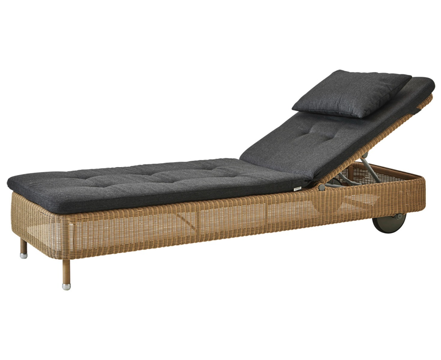Presley Natural Sunbed - Black Natté by Cane-line | Style Our home