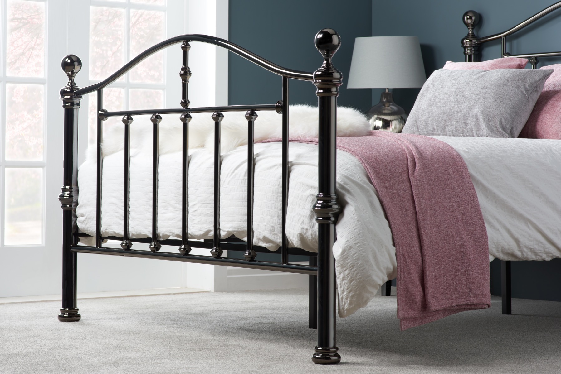 Victoria King Bed
